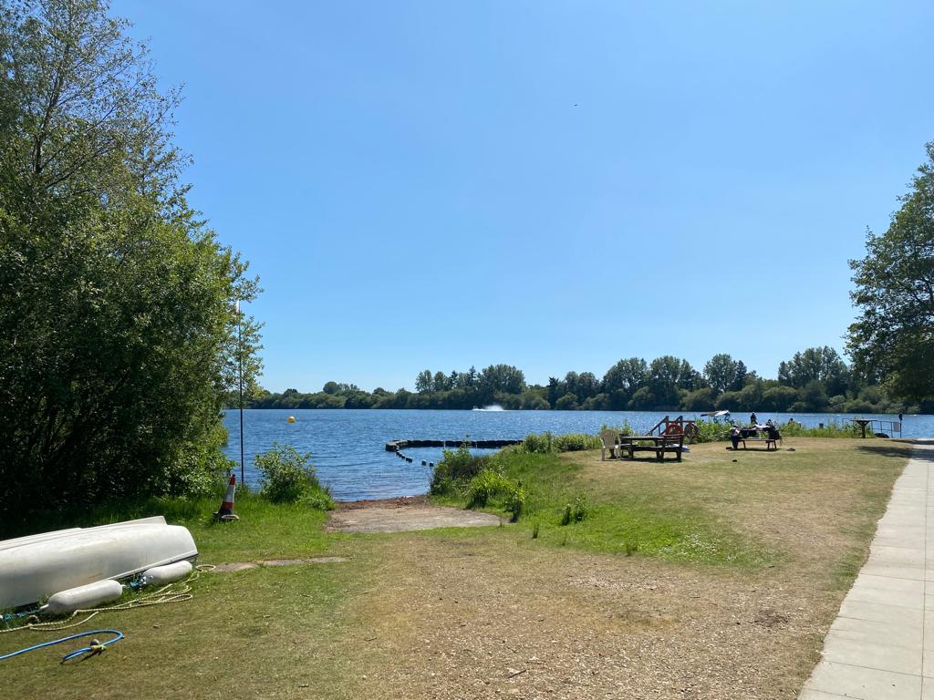 Ellingham Waterski and Wakeboard Club - Chill at the lake